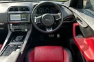 2019-jaguar-f-pace-20-i4d-chequered-flag-240ps-small-36