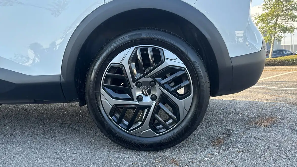 2022-citroen-c4-12-puretech-sense-plus-big-16