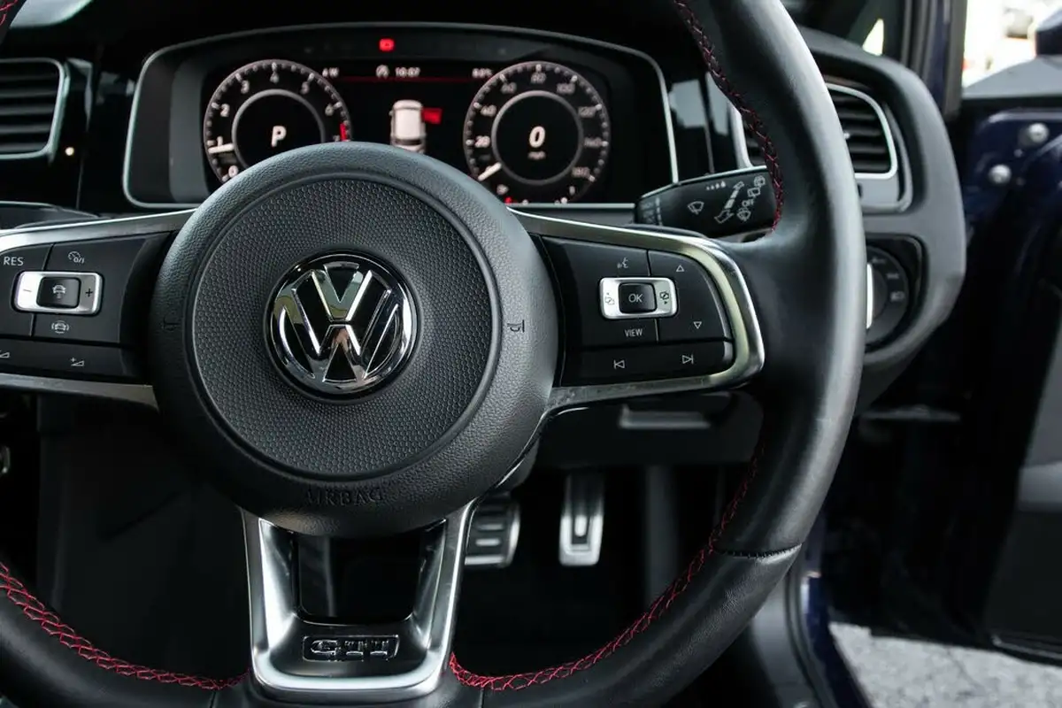 2020-volkswagen-golf-20-tsi-gti-performance-5d-dsg-big-19