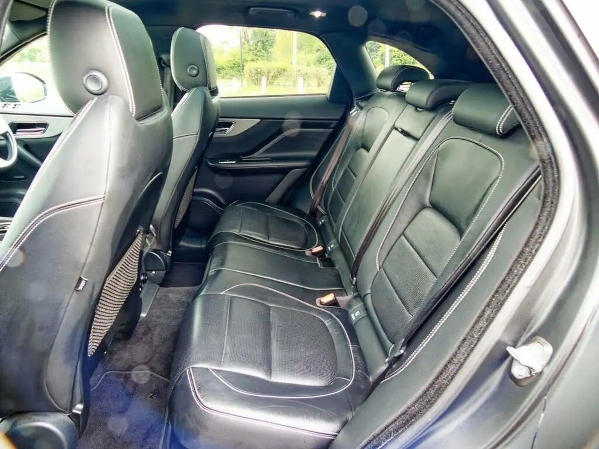 2018-jaguar-f-pace-30td-s-awd-big-28