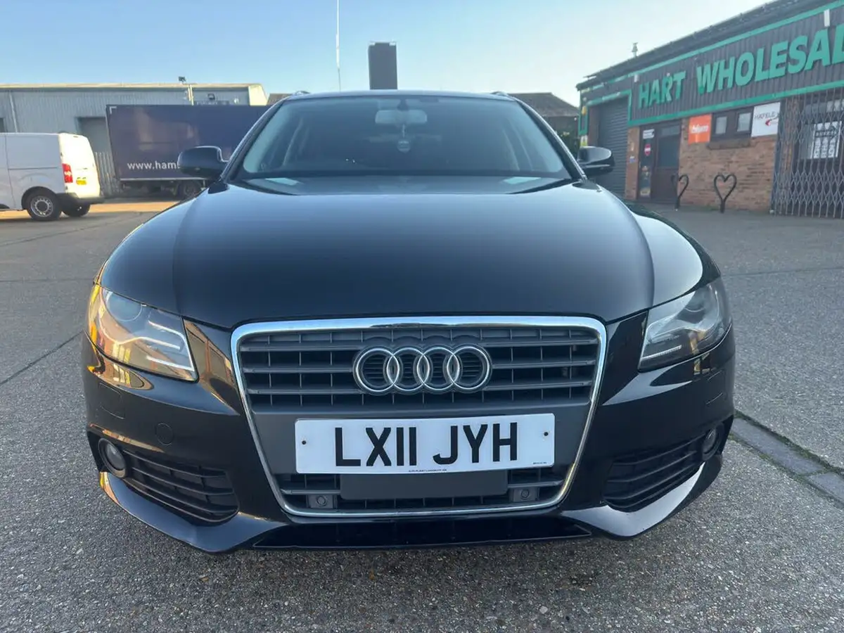 2011-audi-a4-avant-big-16