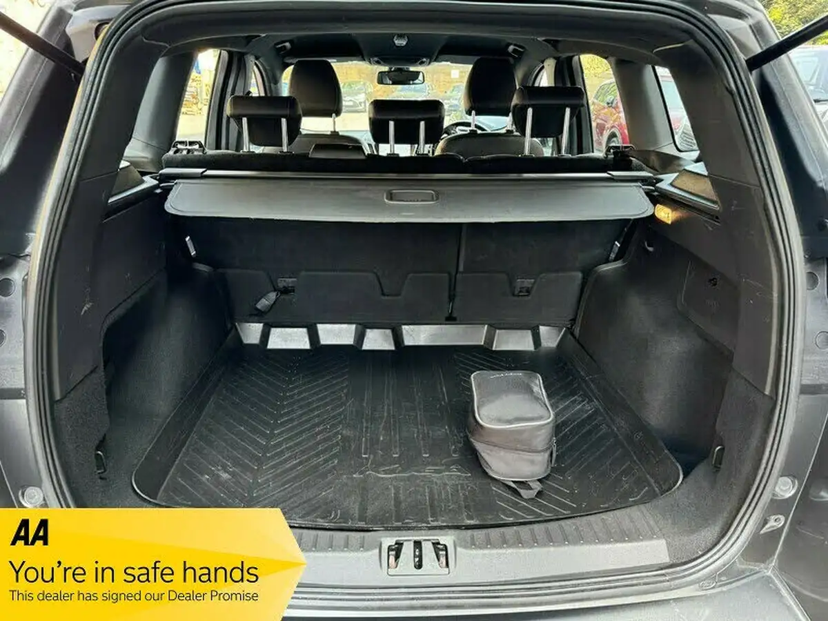 2017-ford-kuga-15tdci-st-line-powershift-big-11