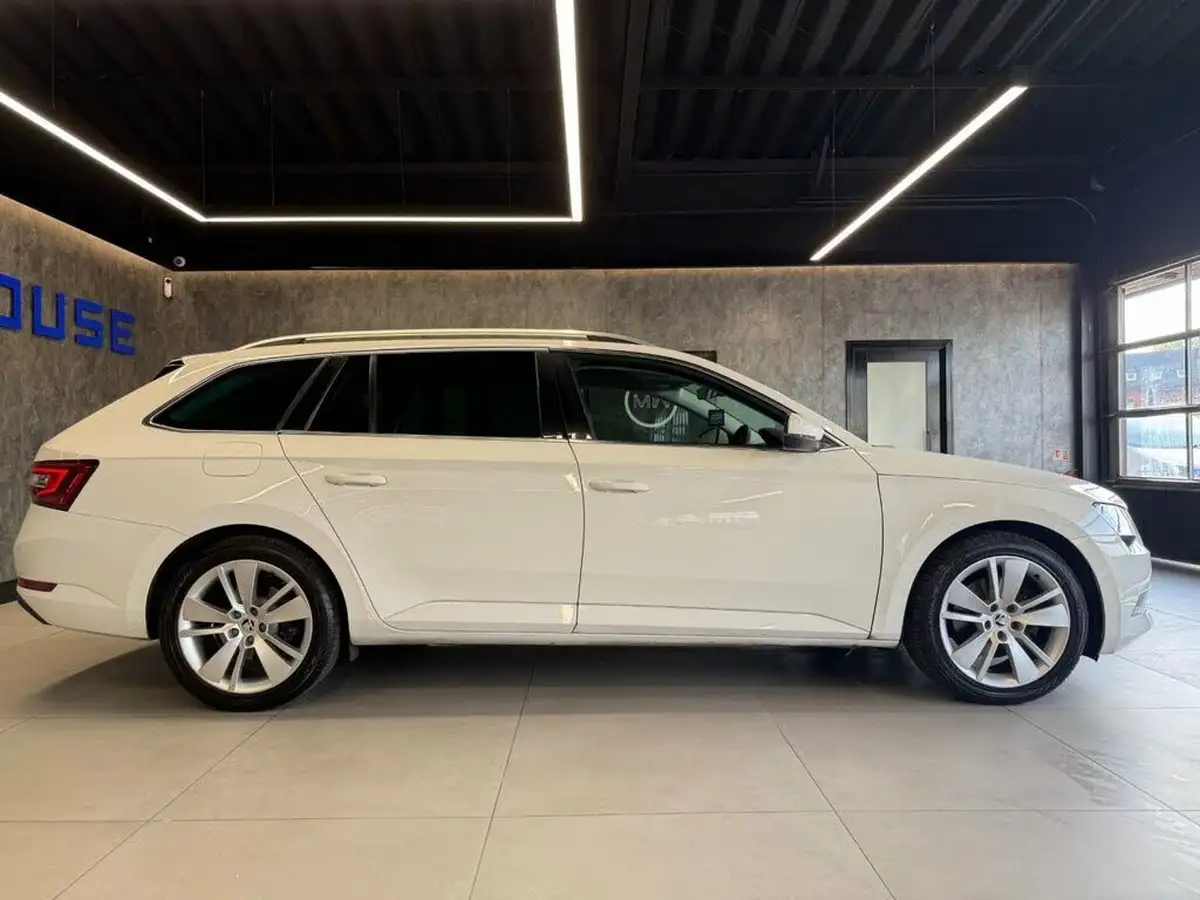 2018-skoda-superb-20tdi-scr-se-l-executive-150ps-estate-dsg-big-8