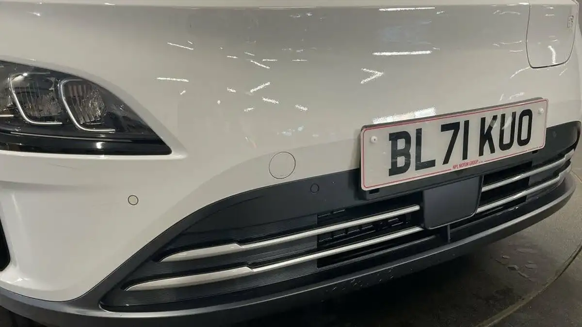 2021-hyundai-kona-e-premium-204ps-64kwh-7kw-obc-big-10