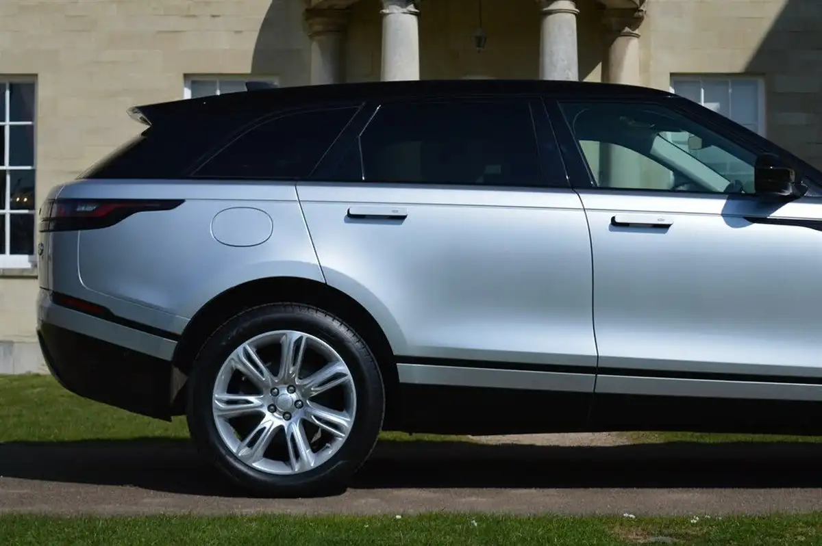2018-land-rover-range-rover-velar-20-p250-r-dynamic-se-ss-big-11