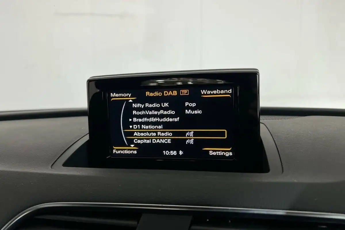 2017-audi-q3-14-tfsi-s-line-edition-tronic-big-14