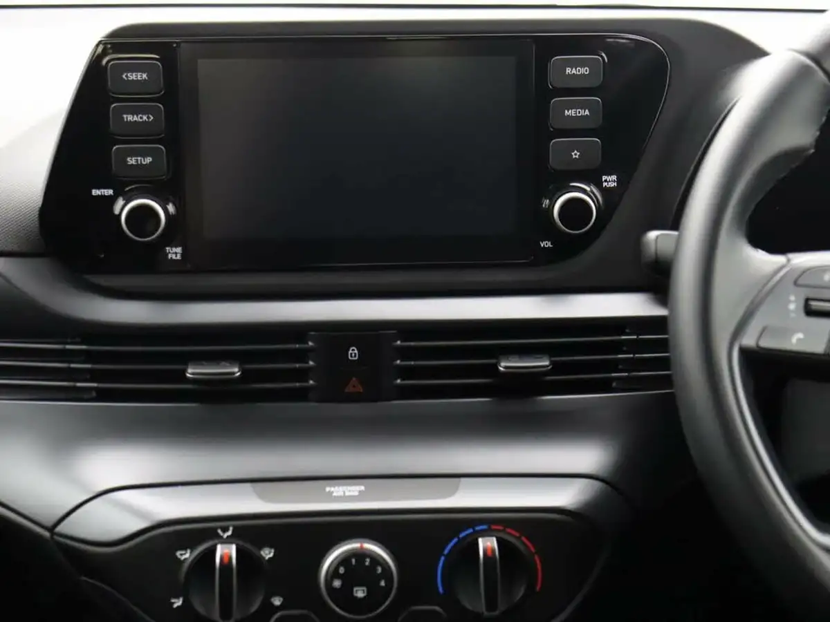 2023-hyundai-i20-10-t-gdi-se-connect-eclutch-imt-big-6