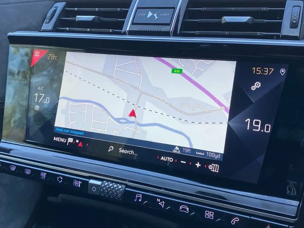 2021-ds-ds-7-crossback-16-puretech-performance-line-225ps-big-23