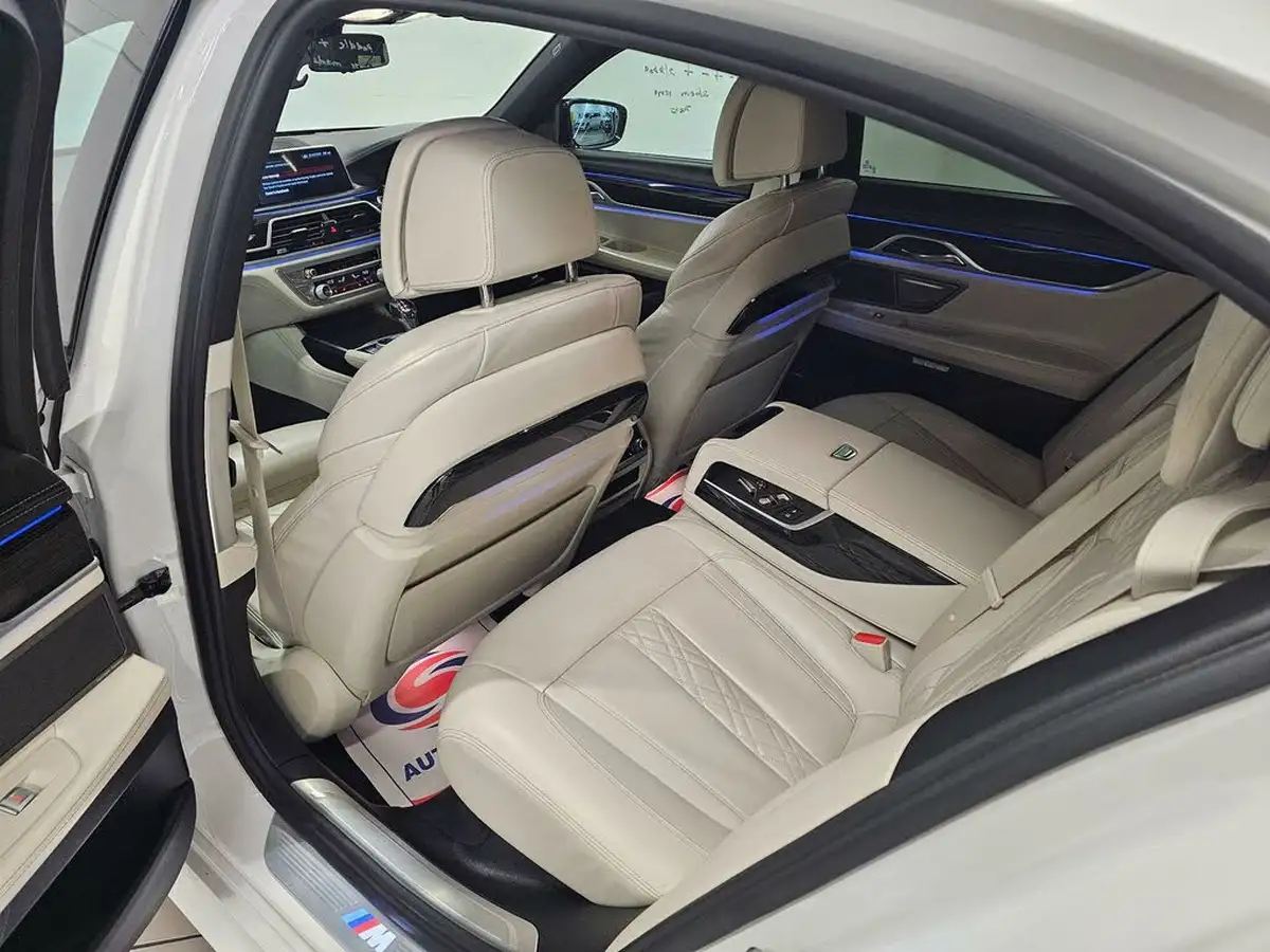 2017-bmw-7-series-30td-730d-m-sport-xdrive-big-21
