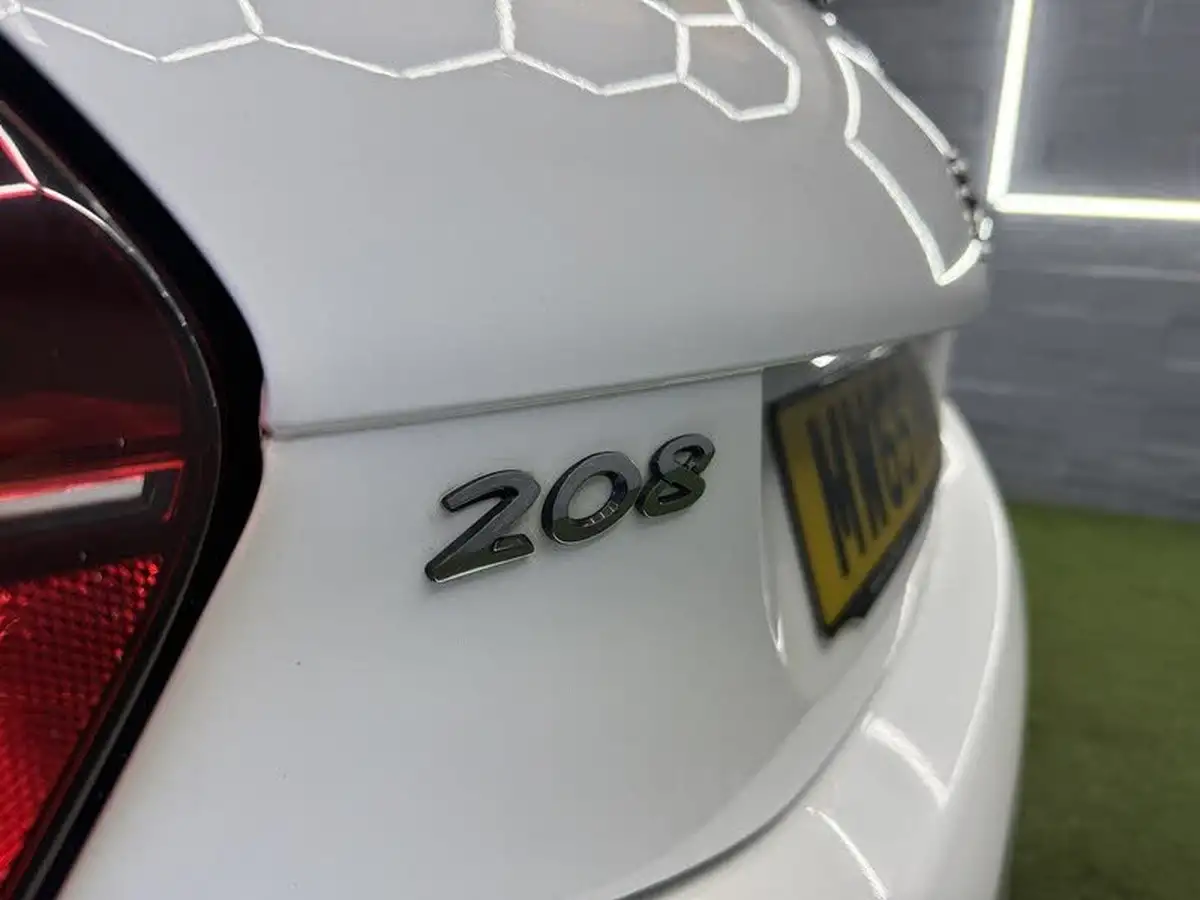 2015-peugeot-208-10-puretech-access-ac-3d-big-6