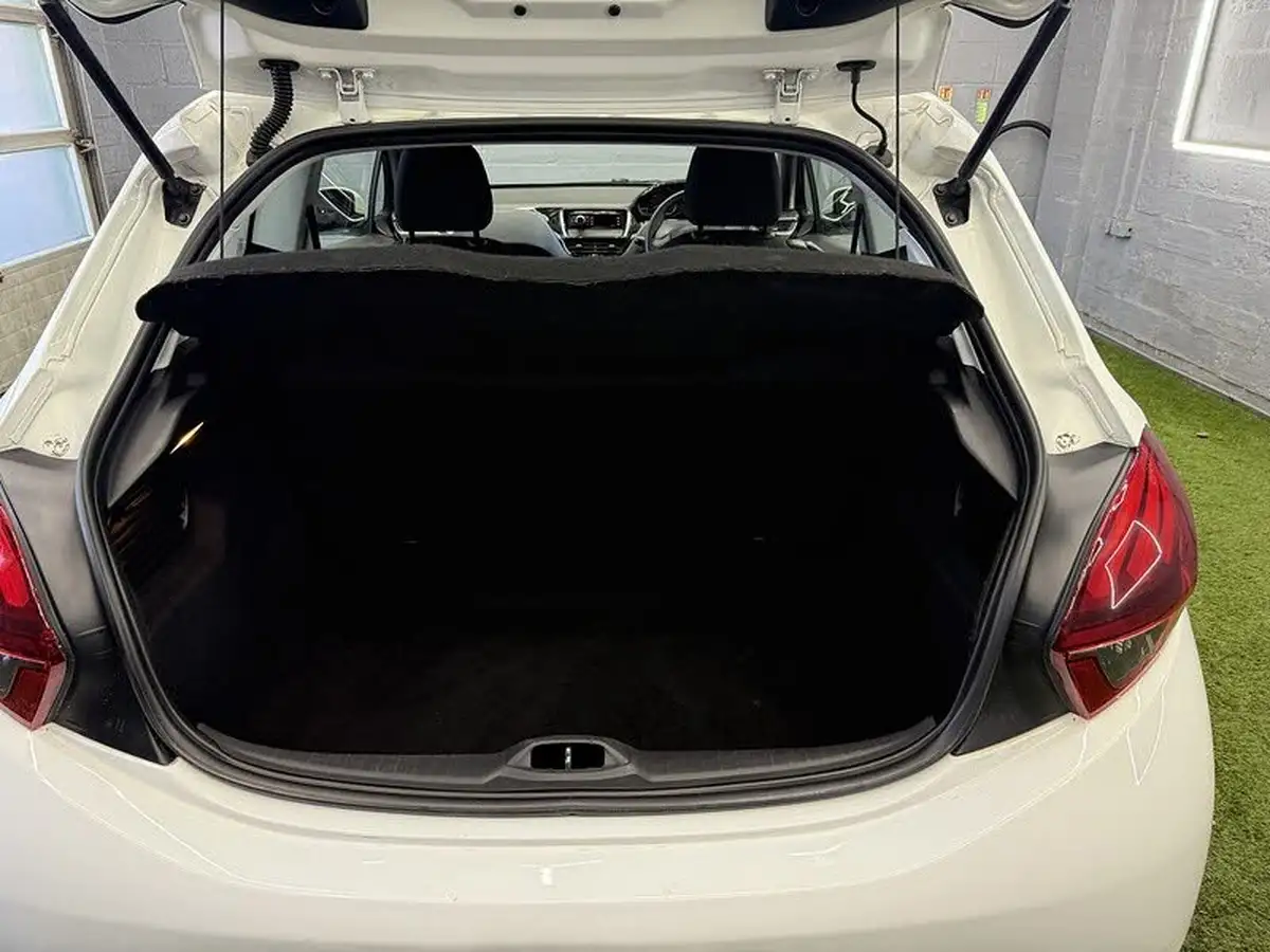 2015-peugeot-208-10-puretech-access-ac-3d-big-30