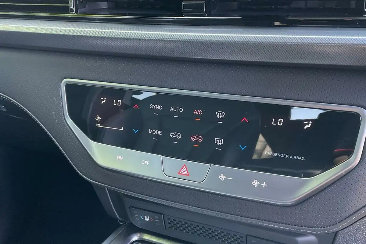2024-kgm-ssangyong-rexton-22td-k30-big-37