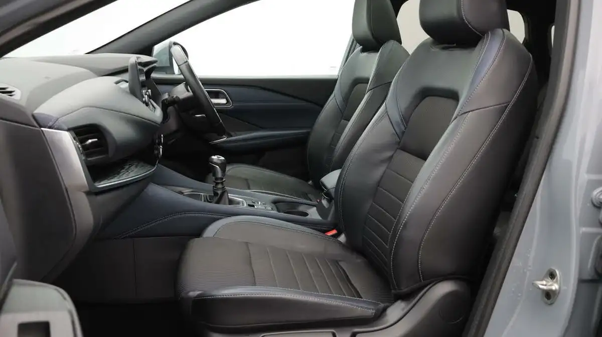 2022-nissan-qashqai-13-dig-t-tekna-140ps-big-14