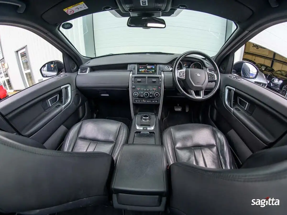 2019-land-rover-discovery-sport-20td4-landmark-big-2