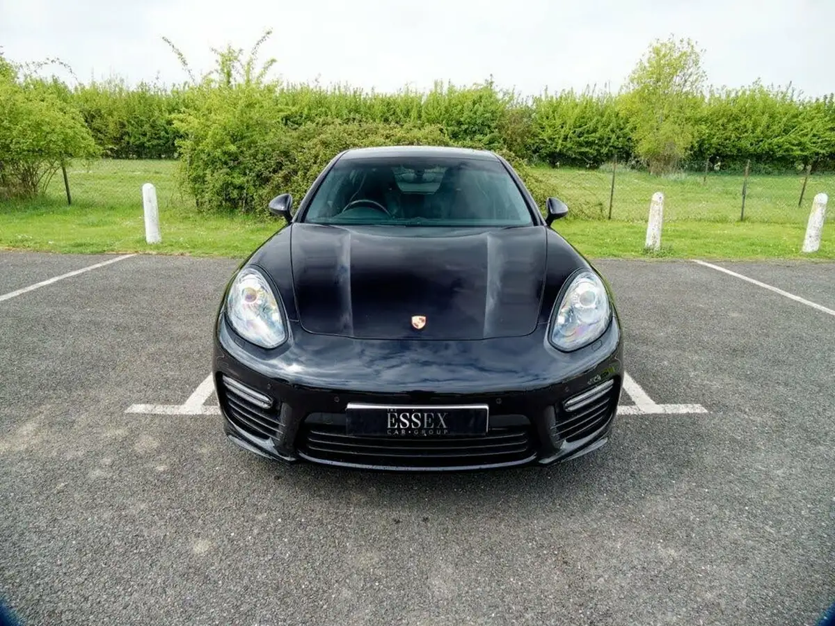 2016-porsche-panamera-48-gts-big-15