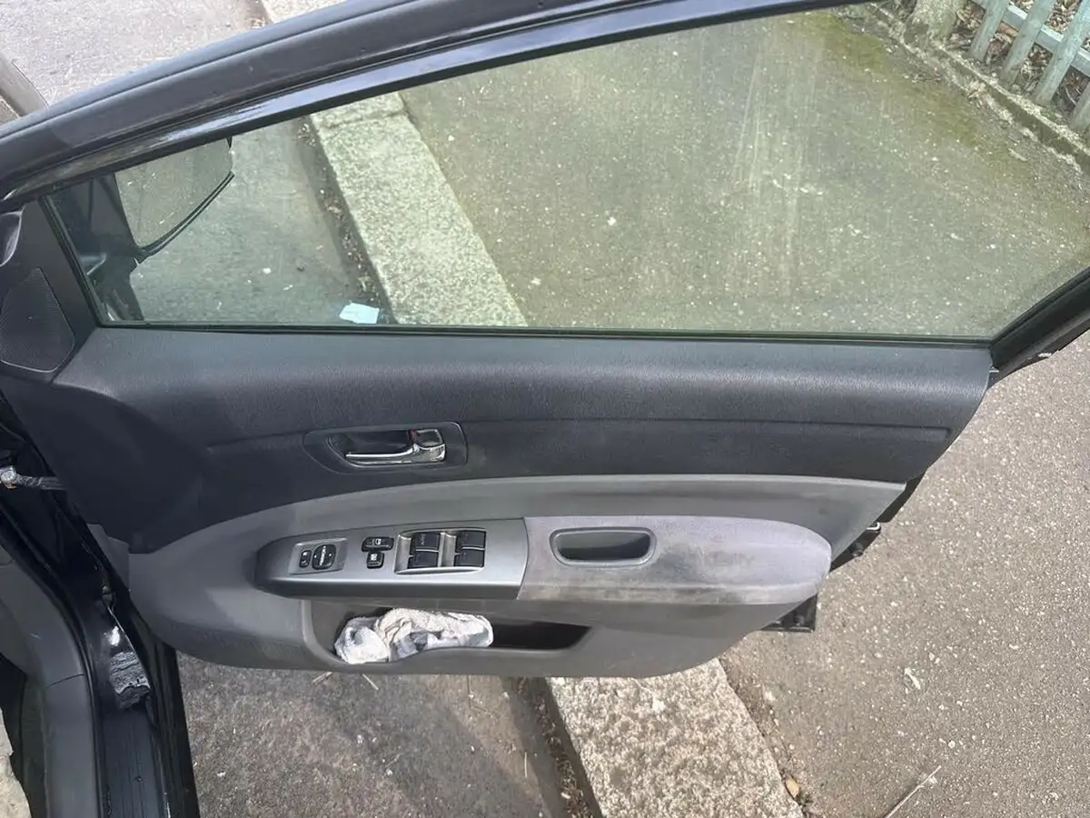 2008-toyota-prius-15-vvt-i-t3-big-9