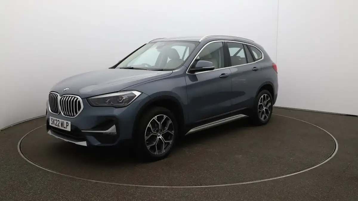 2021-bmw-x1-15-sdrive18i-xline-big-62