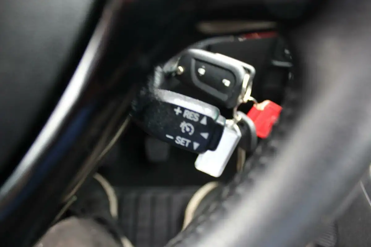 2018-citroen-c1-10-vti-flair-72ps-5d-big-11