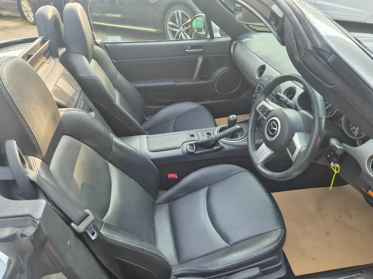 2012-mazda-mx-5-18-roadster-se-126ps-big-11