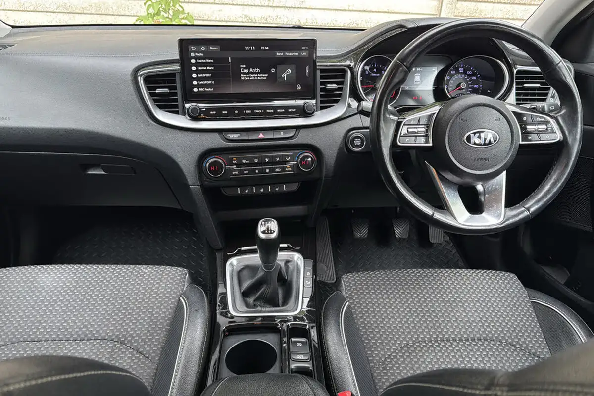 2020-kia-xceed-10-t-gdi-3-big-7