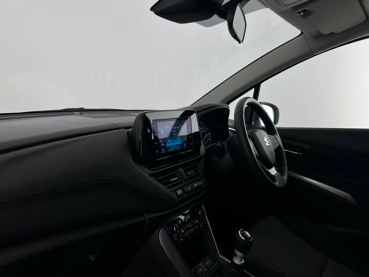2023-suzuki-s-cross-14-boosterjet-motion-big-14