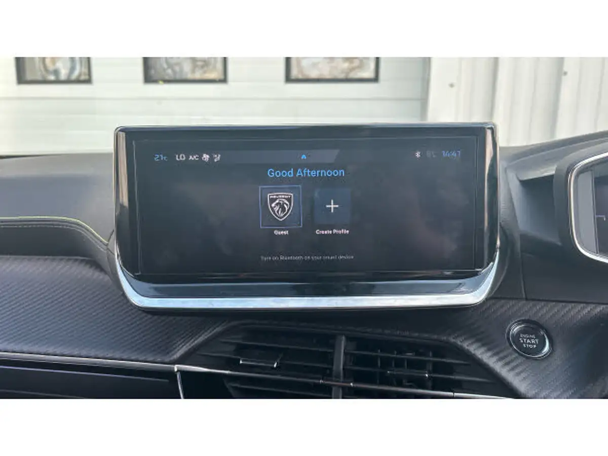 2024-peugeot-2008-suv-12-puretech-gt-130ps-eat8-big-11