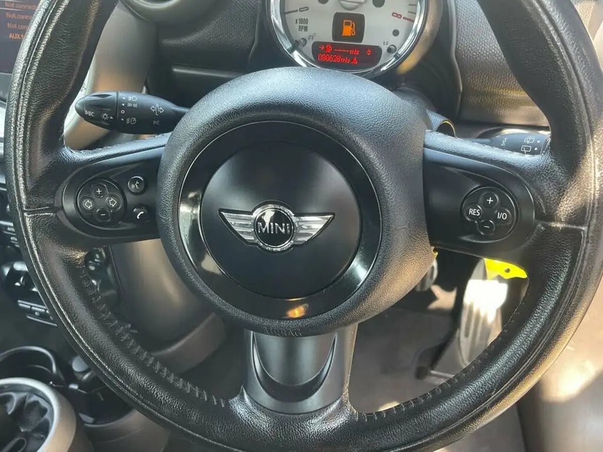 2010-mini-countryman-16-cooper-s-190bhp-all4-big-20
