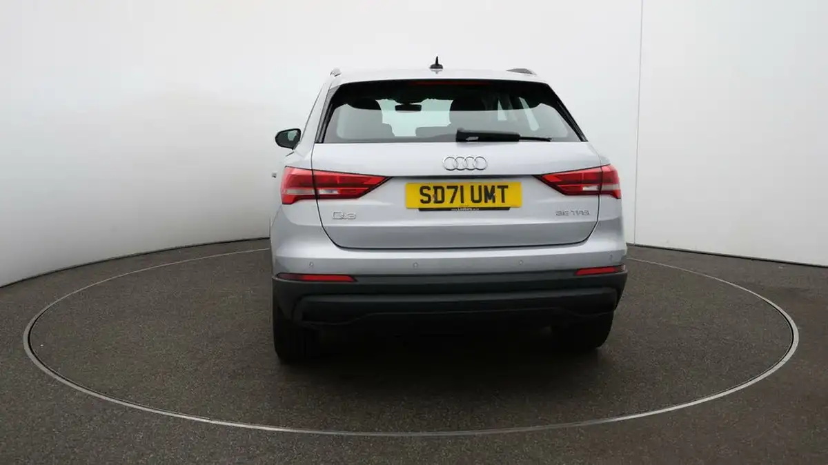 2022-audi-q3-15-35-tfsi-technik-cod-s-tronic-big-6