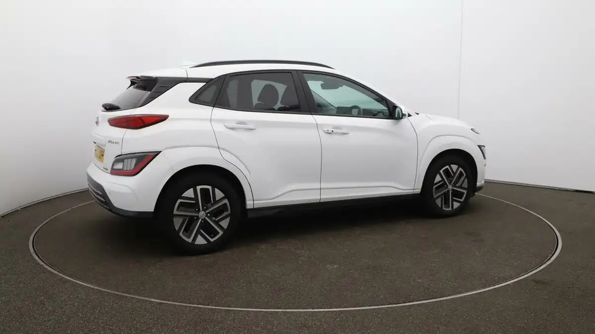 2022-hyundai-kona-e-premium-204ps-64kwh-7kw-obc-big-44