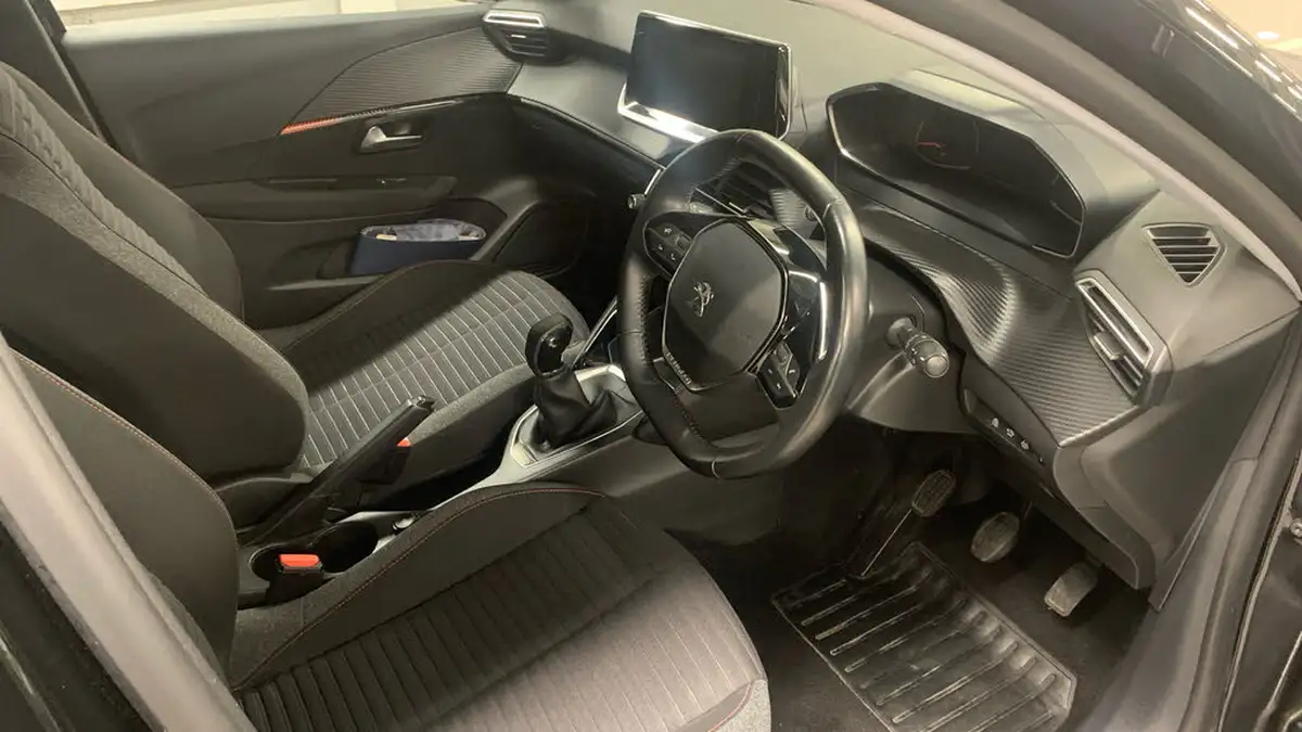 2020-peugeot-208-12-puretech-active-75bhp-big-10