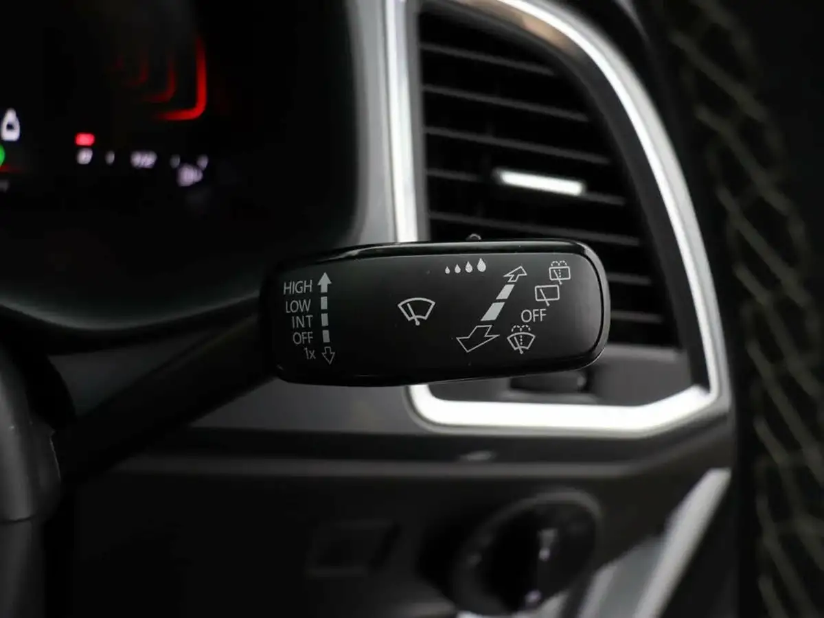 2023-seat-ateca-15-ecotsi-se-technology-dsg-big-27