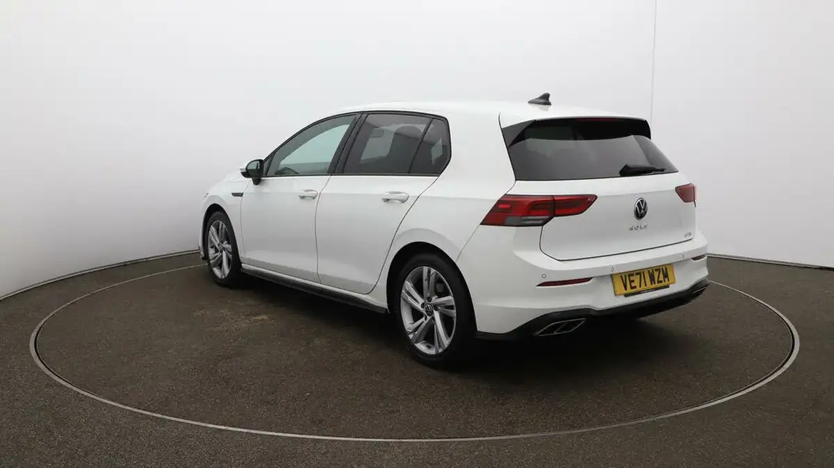 2022-volkswagen-golf-15-etsi-r-line-150ps-hatchback-big-54