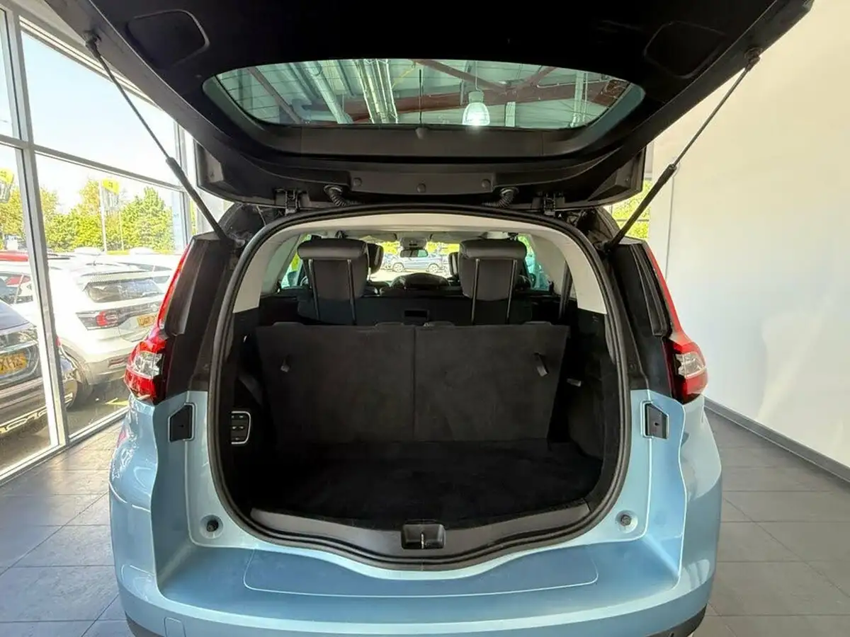2019-renault-grand-scenic-13-tce-signature-big-20