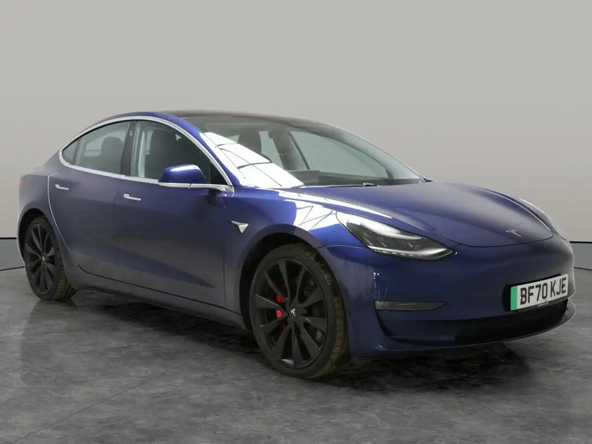 2020-tesla-model-3-e-performance-big-9
