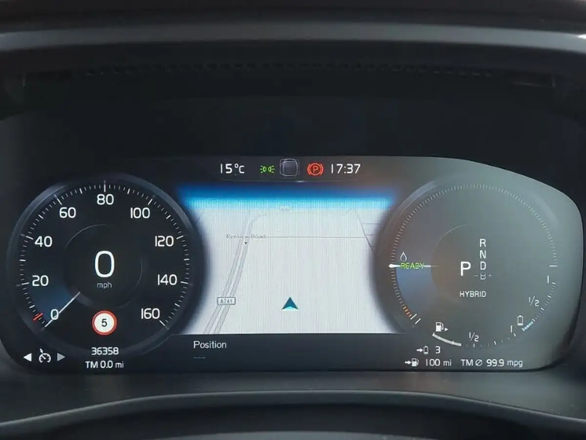 2021-volvo-xc40-15-t4-r-design-208bhp-big-17