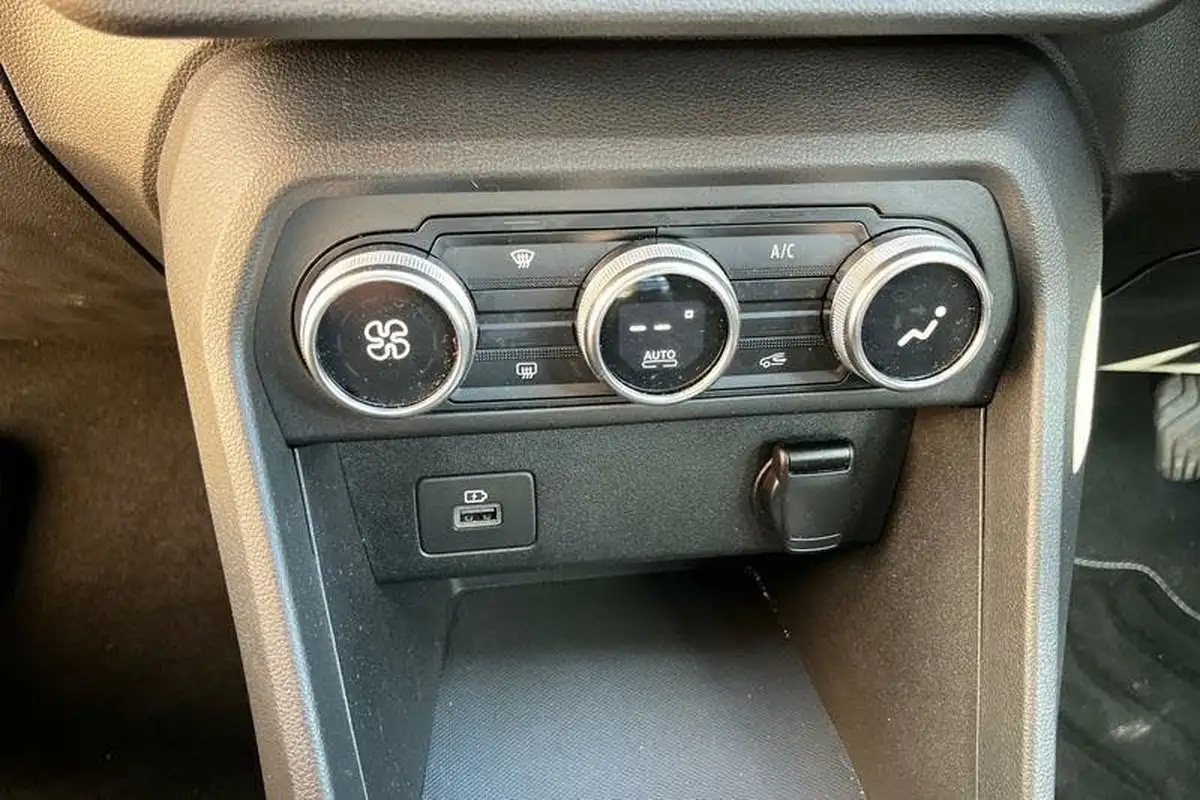 2022-dacia-sandero-stepway-10-tce-prestige-90bhp-big-25