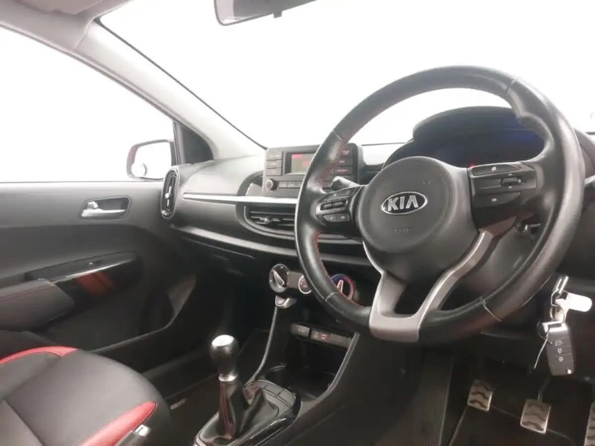 2018-kia-picanto-10-gt-line-big-17