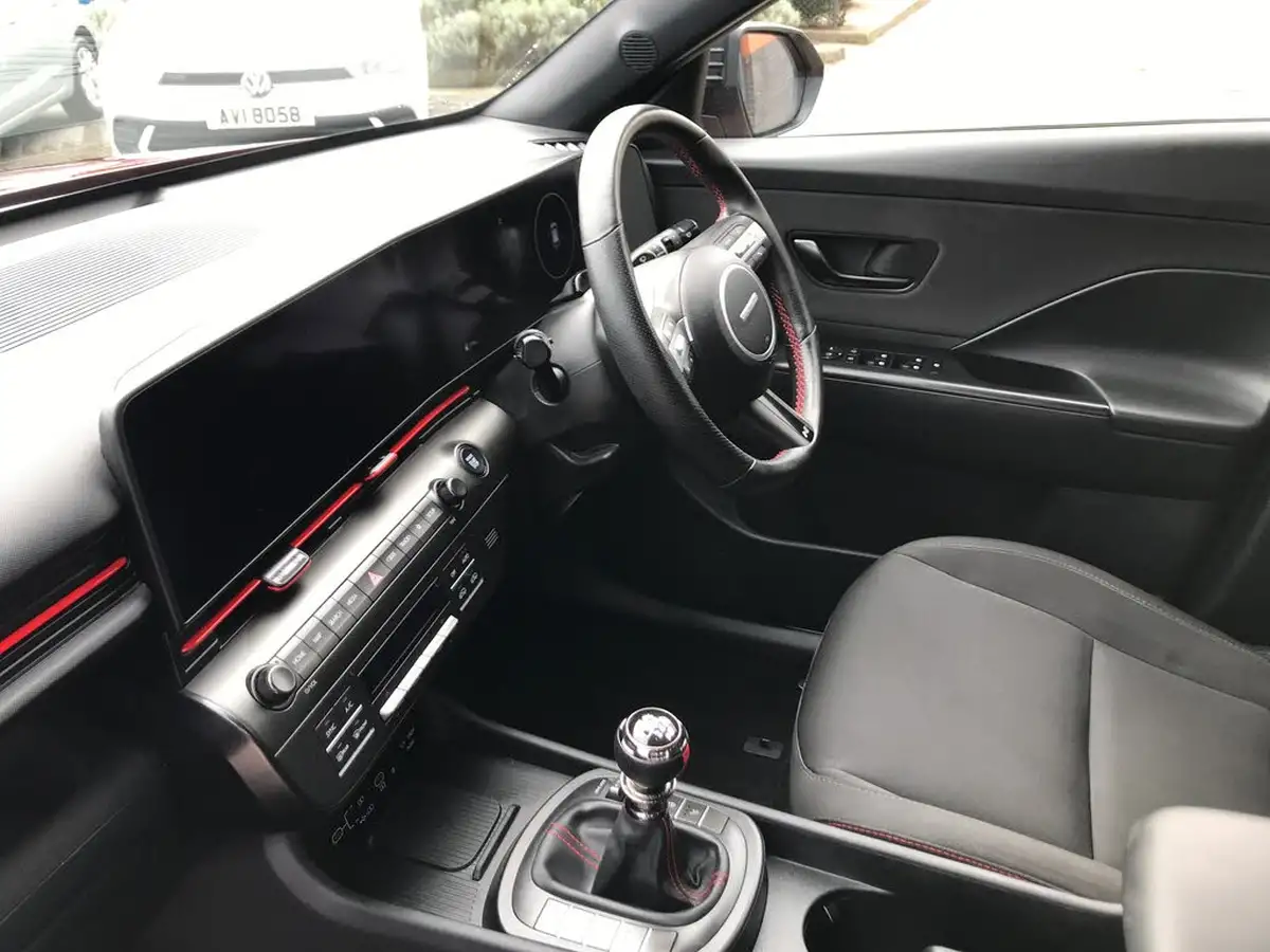 2024-hyundai-kona-10-t-gdi-n-line-120ps-big-4