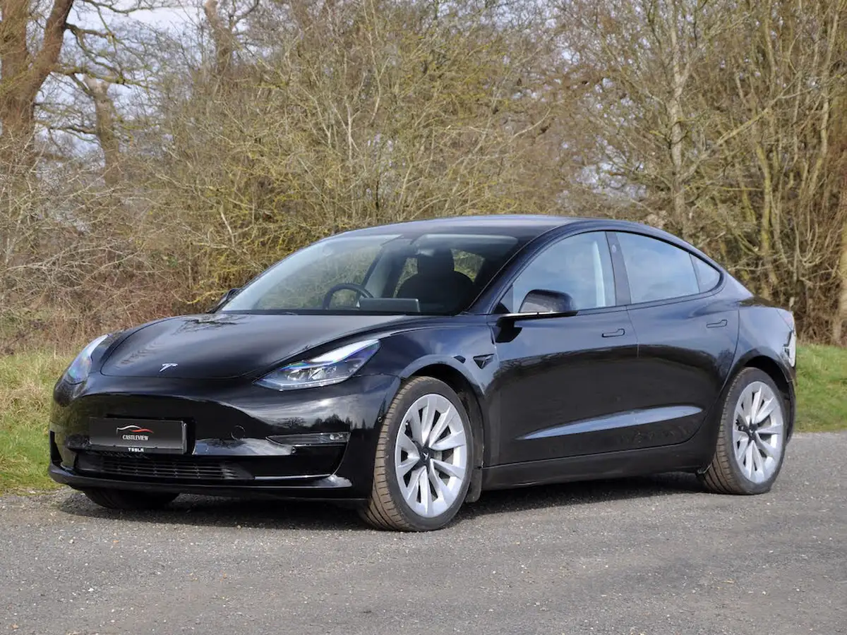 2021-tesla-model-3-e-long-range-4x4-big-56