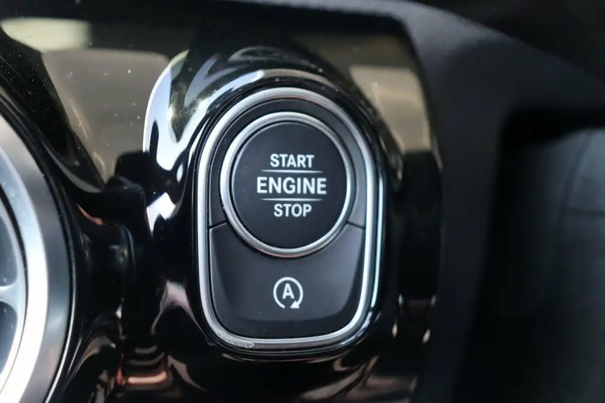 2022-mercedes-benz-cla-13-cla-200-amg-line-premium-plus-coupe-4d-big-33