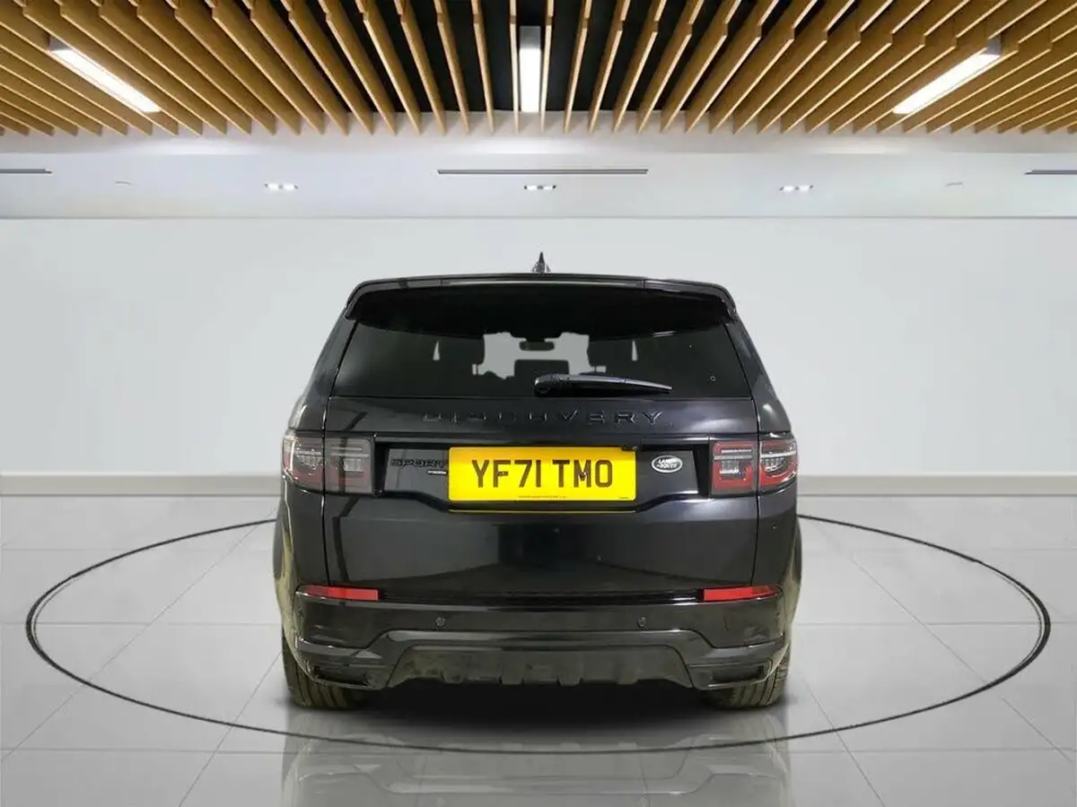 2022-land-rover-discovery-sport-15-p300e-r-dynamic-se-big-6