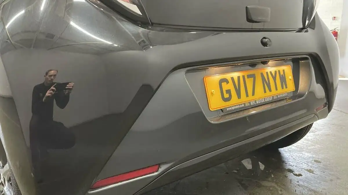 2017-toyota-aygo-10-vvt-i-x-style-71bhp-big-13