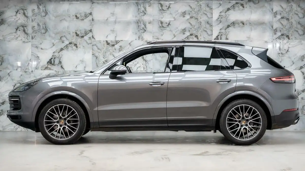 2019-porsche-cayenne-30-v6-coupe-big-7