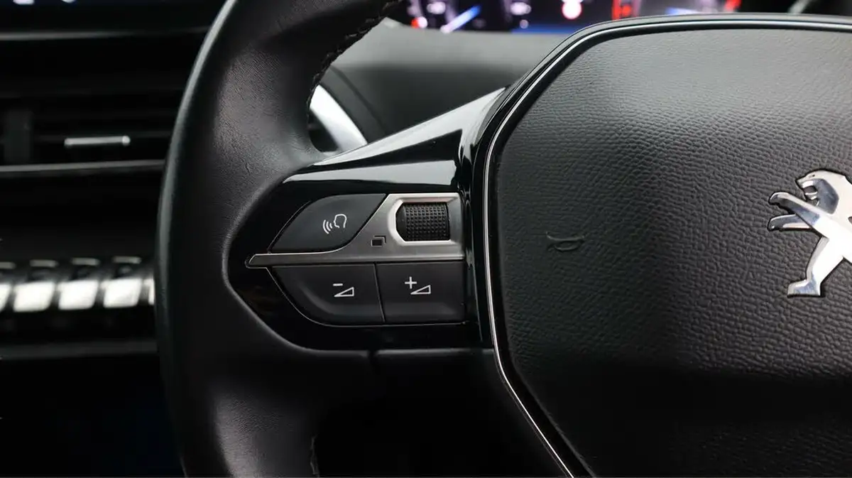 2021-peugeot-5008-suv-15-bluehdi-allure-premium-big-26