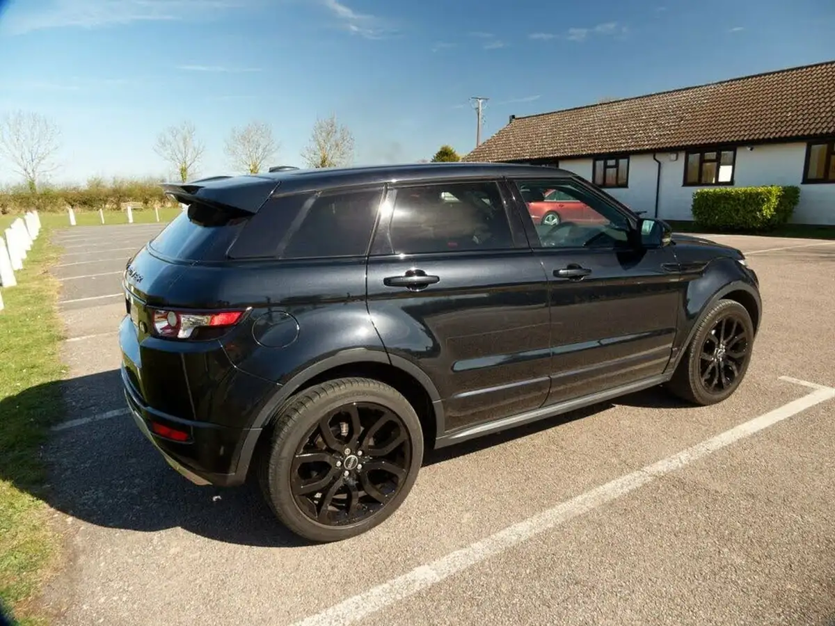 2011-land-rover-range-rover-evoque-20-dynamic-hatchback-5d-big-21