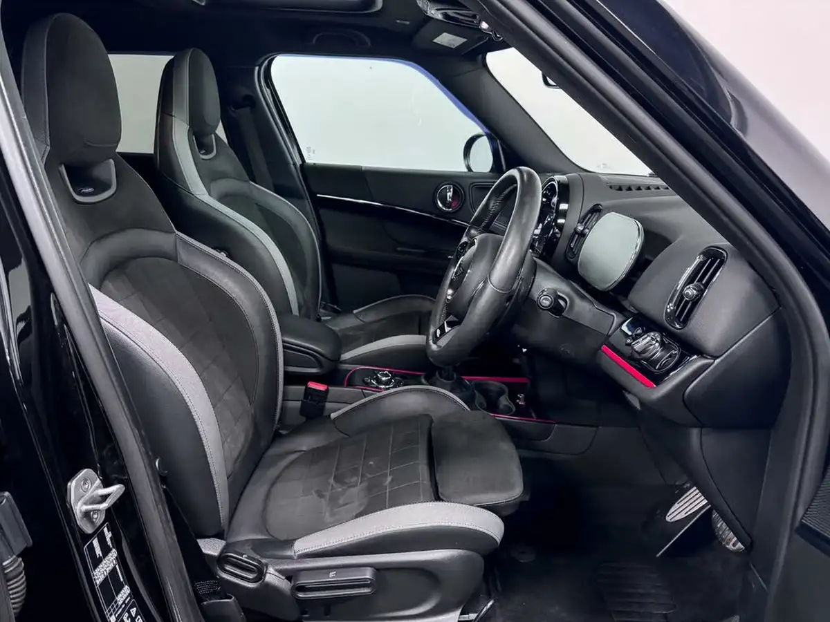 2022-mini-countryman-20-john-cooper-works-big-31