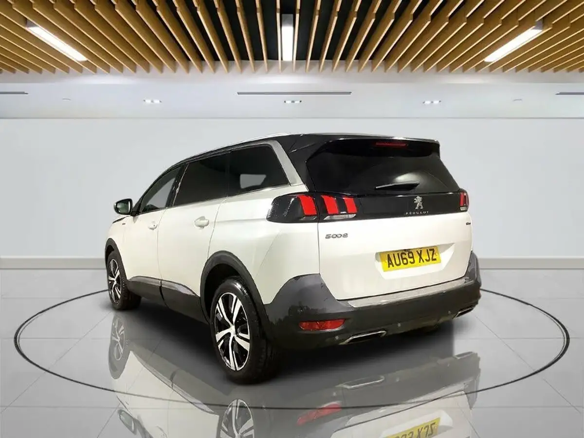 2019-peugeot-5008-suv-12-puretech-gt-line-big-5