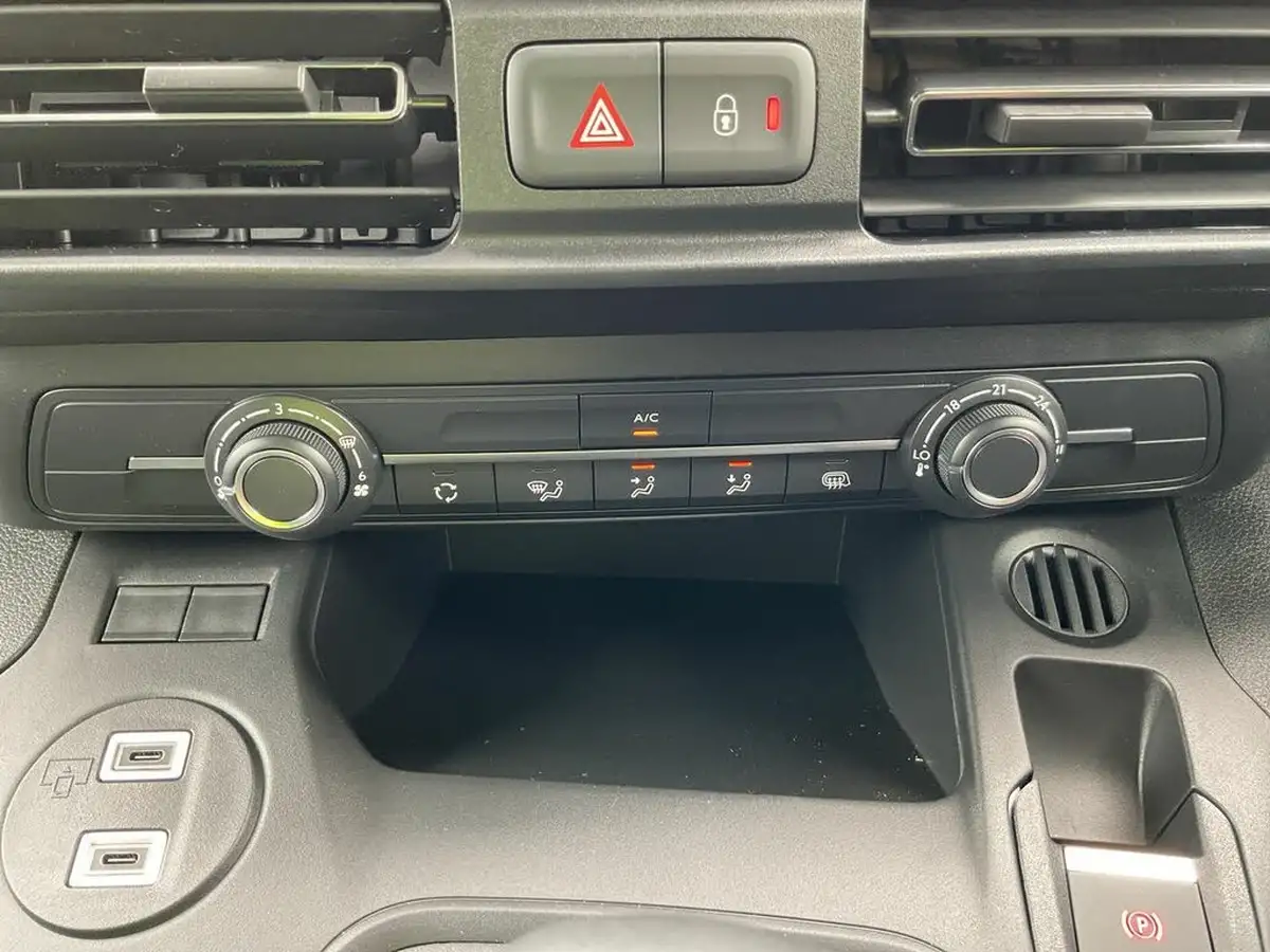 2025-fiat-doblo-big-19