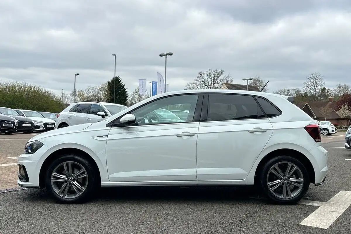 2021-volkswagen-polo-10-tsi-r-line-110ps-big-8