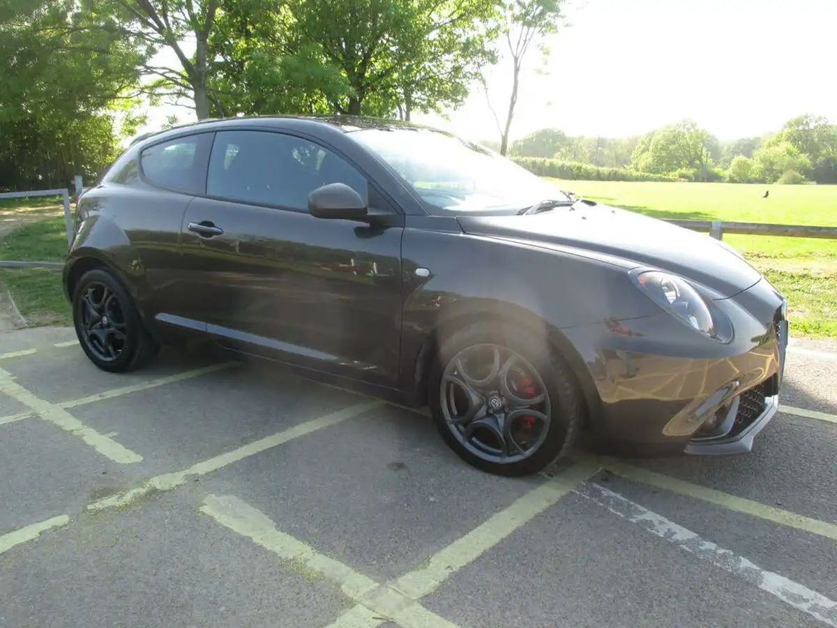 2016-alfa-romeo-mito-13jtdm-2-speciale-big-1